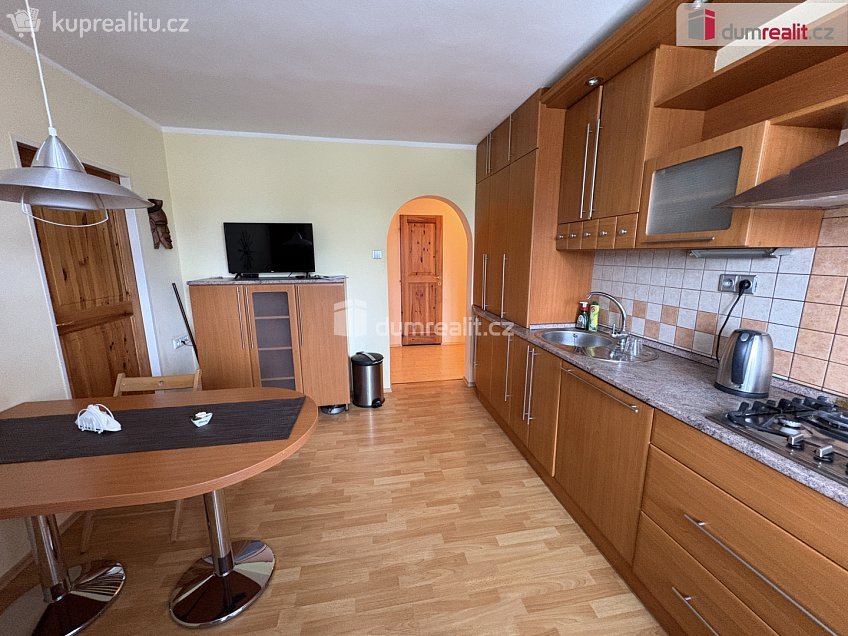 Pronájem bytu 3+1 78 m^2 Čechovská, Příbram 