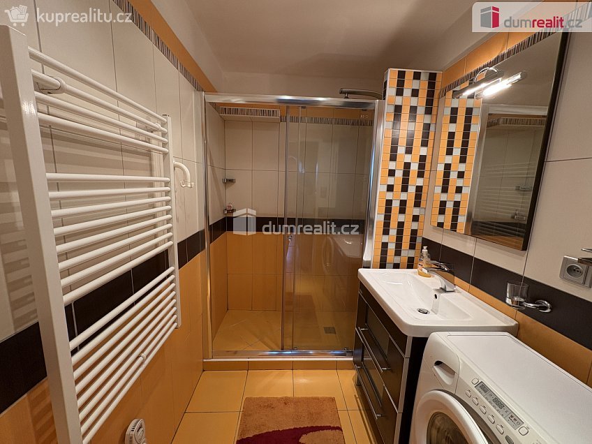 Pronájem bytu 3+1 78 m^2 Čechovská, Příbram 