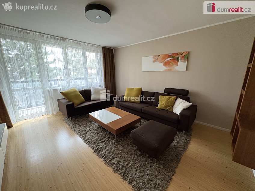 Pronájem bytu 3+1 78 m^2 Čechovská, Příbram 