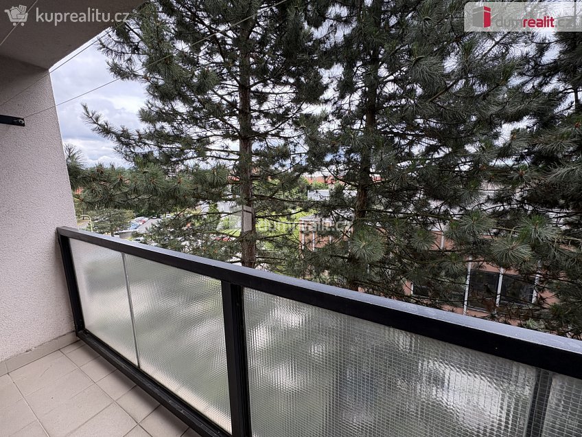 Pronájem bytu 3+1 78 m^2 Čechovská, Příbram 