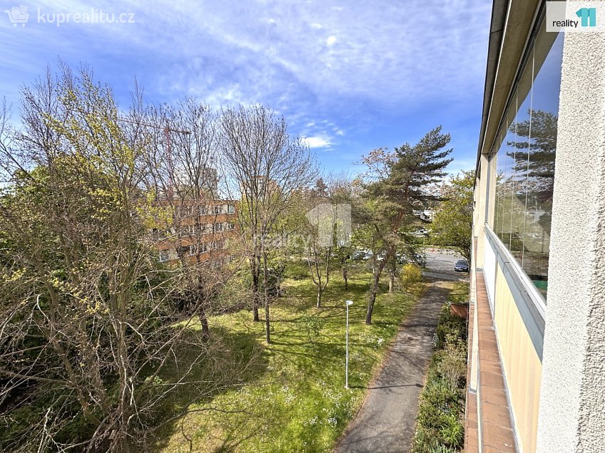 Pronájem bytu 3+kk 75 m^2 Vavřenova, Praha 4 