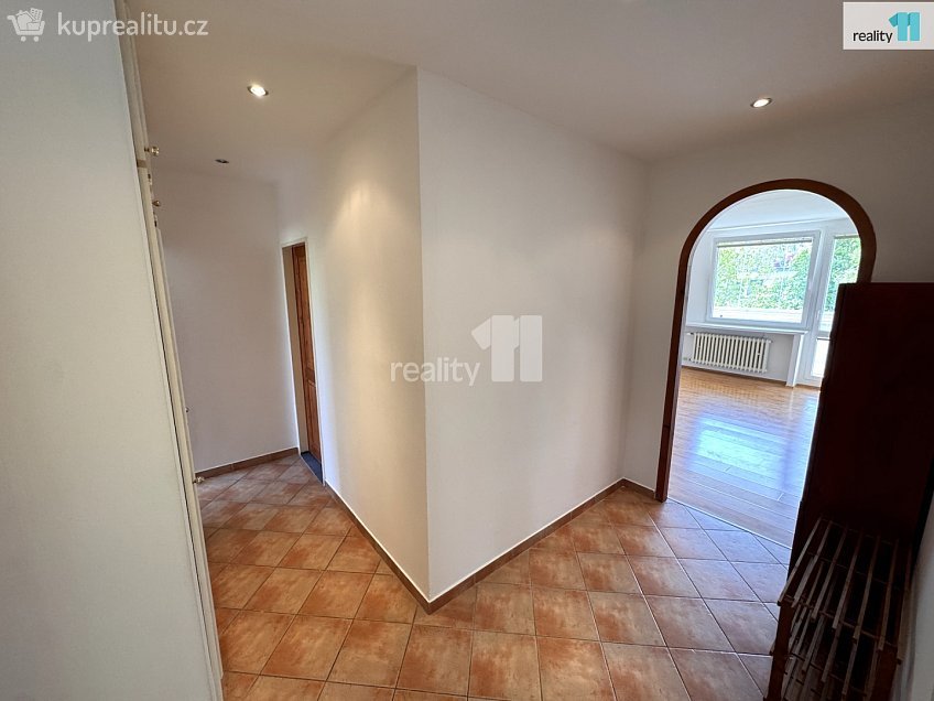 Pronájem bytu 3+kk 75 m^2 Vavřenova, Praha 4 