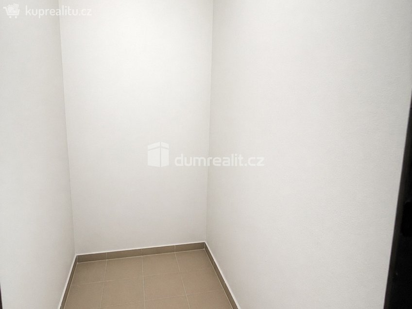 Prodej bytu 1+1 32 m^2 Seifertova, Ústí nad Labem 