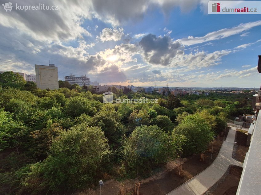 Pronájem bytu 2+kk 59 m^2 Měchnovská, Praha 11 