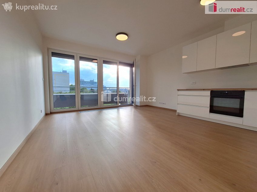 Pronájem bytu 2+kk 59 m^2 Měchnovská, Praha 11 