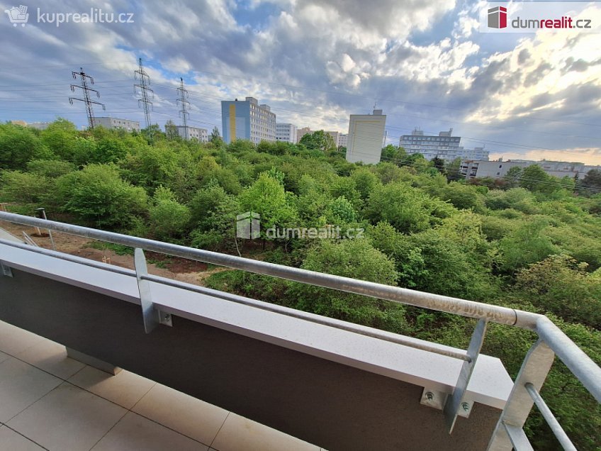 Pronájem bytu 2+kk 59 m^2 Měchnovská, Praha 11 