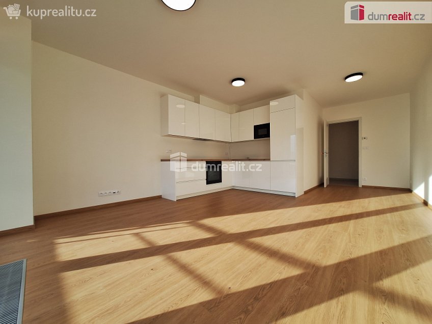 Pronájem bytu 2+kk 59 m^2 Měchnovská, Praha 11 