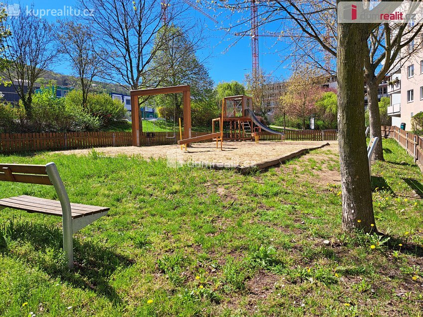 Pronájem bytu 1+kk 34 m^2 Baráčnická, Ústí nad Labem 