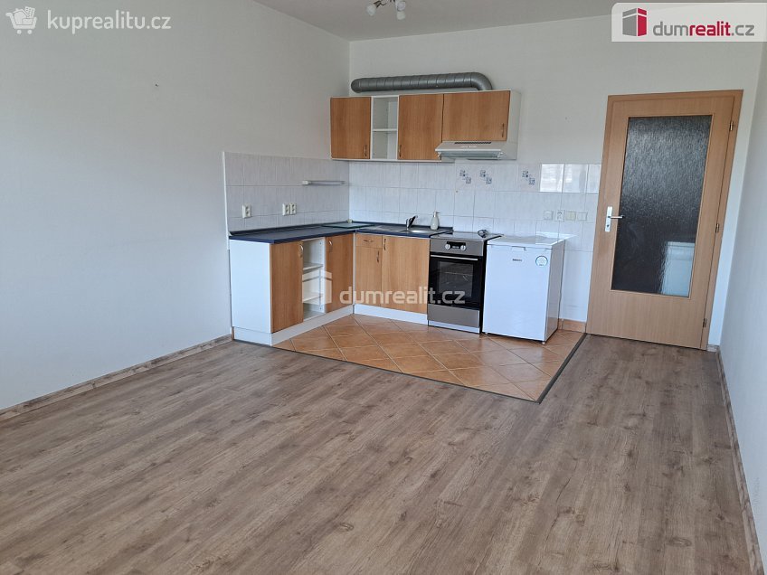 Pronájem bytu 1+kk 34 m^2 Baráčnická, Ústí nad Labem 