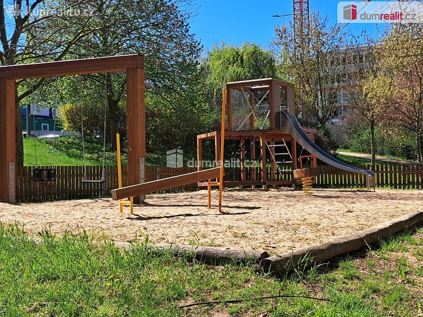 Pronájem bytu 1+kk 34 m^2 Baráčnická, Ústí nad Labem 