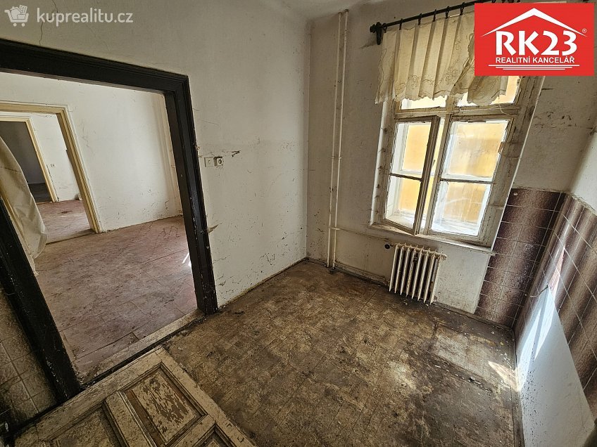 Prodej bytu 4+1 110 m^2 Mladějovského 675, Mariánské Lázně 