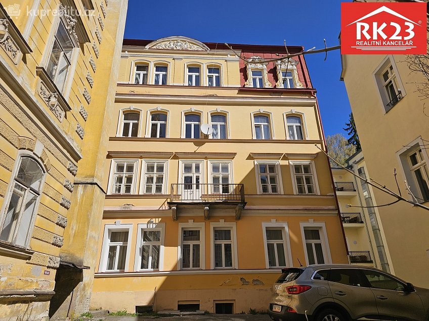 Prodej bytu 4+1 110 m^2 Mladějovského 675, Mariánské Lázně 