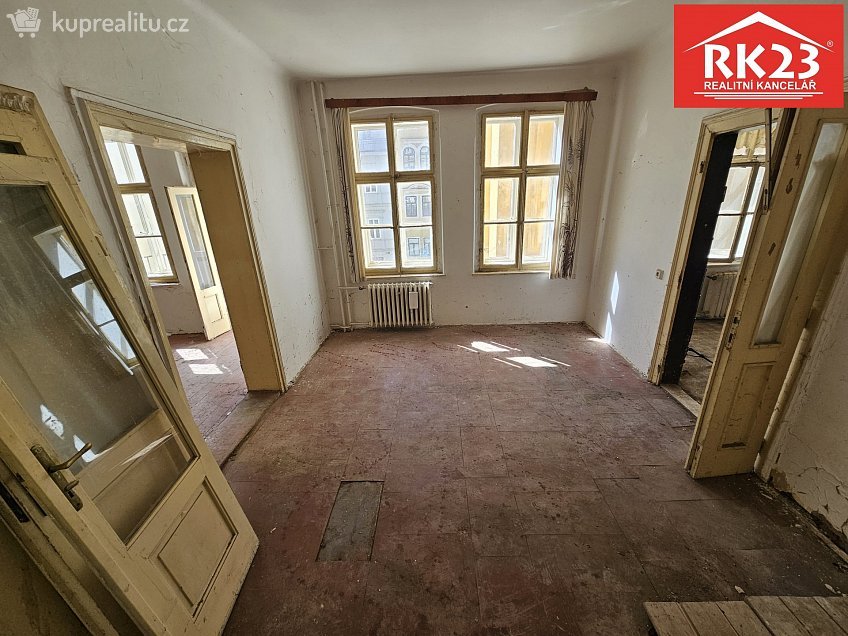 Prodej bytu 4+1 110 m^2 Mladějovského 675, Mariánské Lázně 