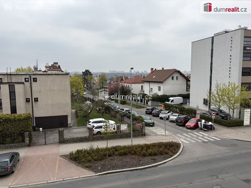 Pronájem bytu 2+1 57 m^2 Antala Staška, Praha 4 