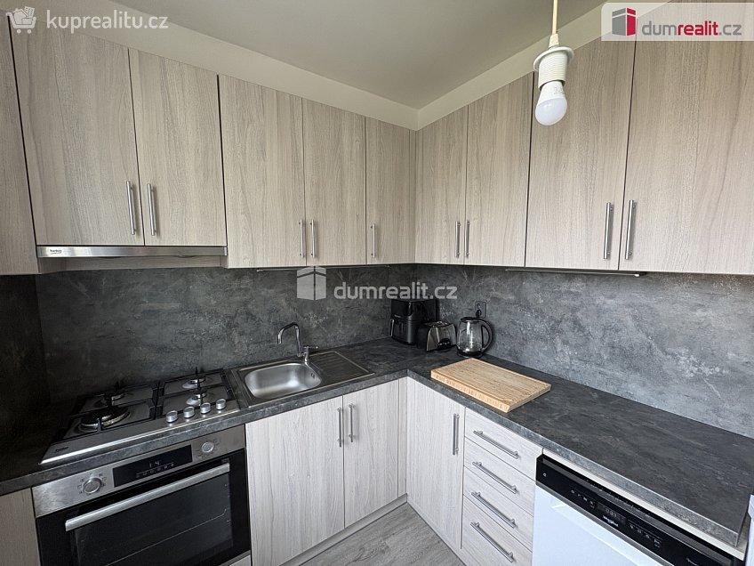 Pronájem bytu 2+1 57 m^2 Antala Staška, Praha 4 