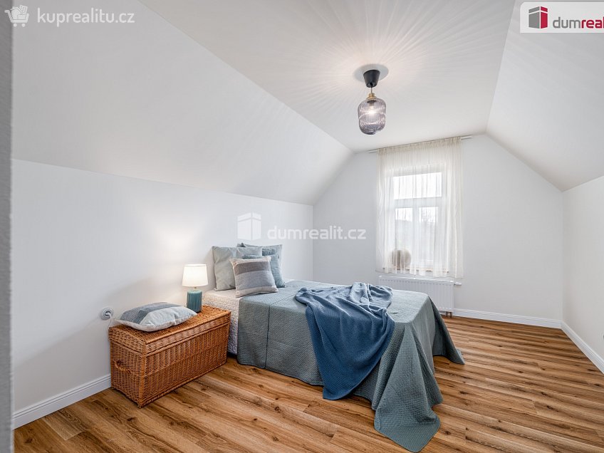 Prodej  rodinného domu 140 m^2 Baxova, Sedlčany 