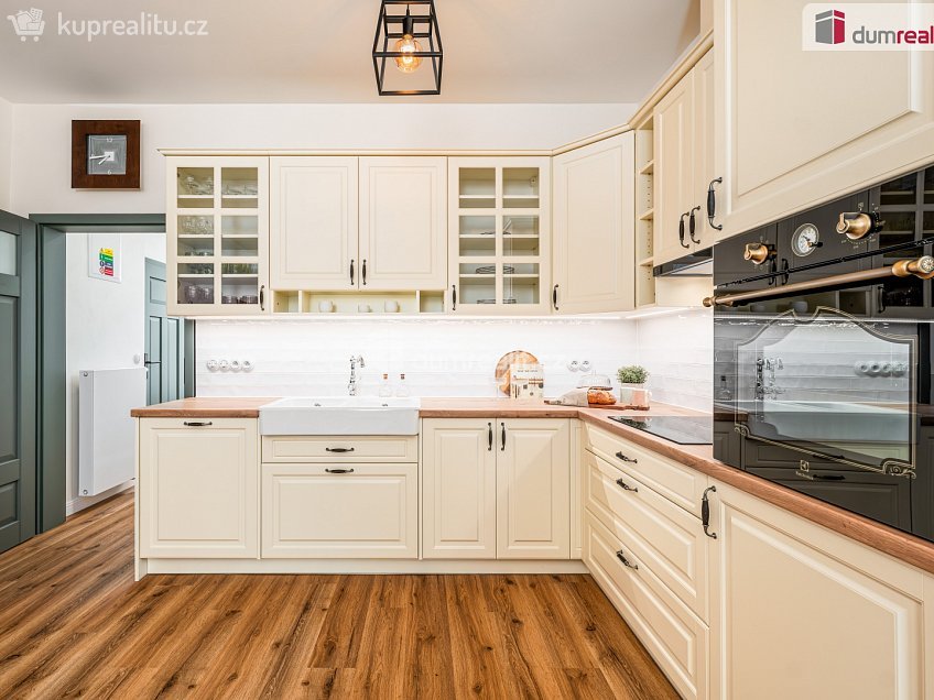 Prodej  rodinného domu 140 m^2 Baxova, Sedlčany 