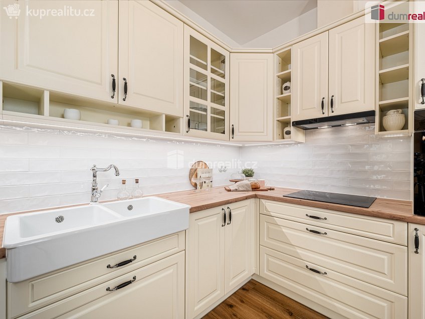 Prodej  rodinného domu 140 m^2 Baxova, Sedlčany 