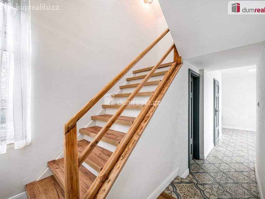 Prodej  rodinného domu 140 m^2 Baxova, Sedlčany 