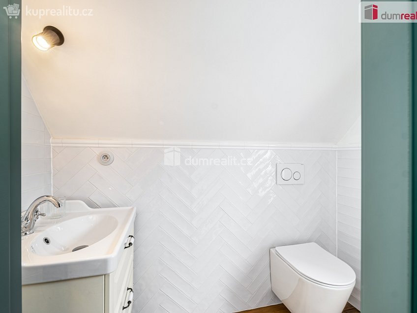 Prodej  rodinného domu 140 m^2 Baxova, Sedlčany 