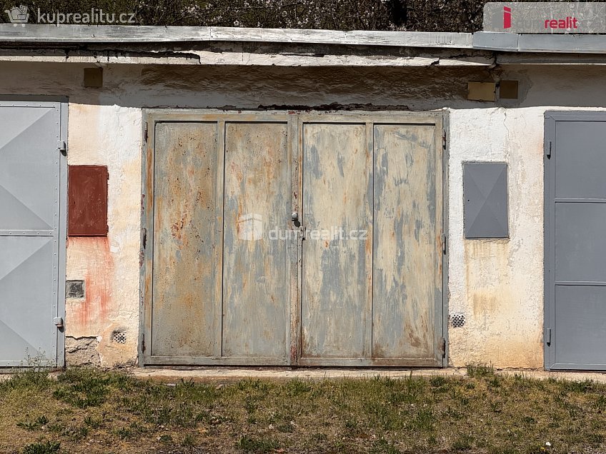 Prodej  garáže 18 m^2 Český Krumlov, Český Krumlov 