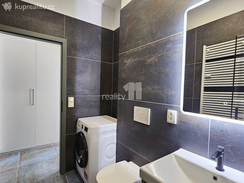 Pronájem bytu 1+kk 34 m^2 Pražská, Čáslav 