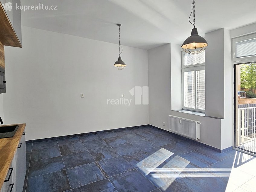 Pronájem bytu 1+kk 34 m^2 Pražská, Čáslav 