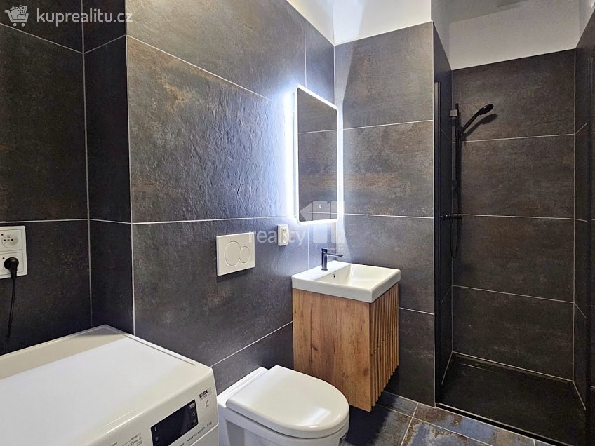 Pronájem bytu 1+kk 34 m^2 Pražská, Čáslav 