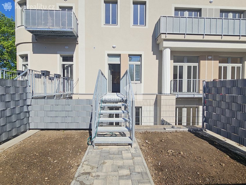 Pronájem bytu 1+kk 34 m^2 Pražská, Čáslav 