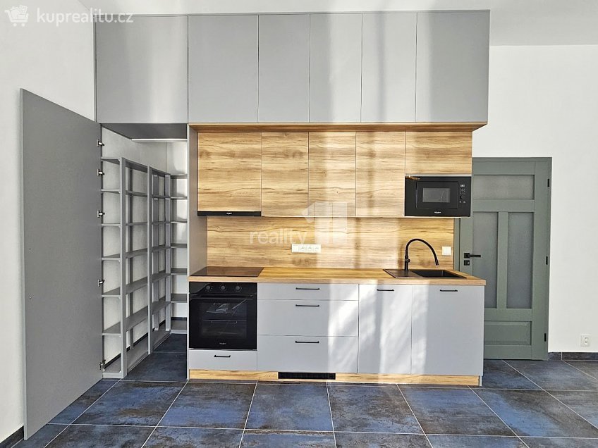 Pronájem bytu 1+kk 34 m^2 Pražská, Čáslav 