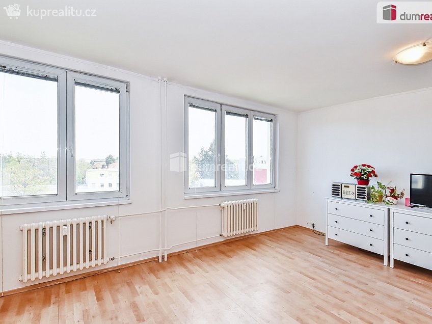 Prodej bytu 1+kk 40 m^2 Bohumínská, Praha 18 