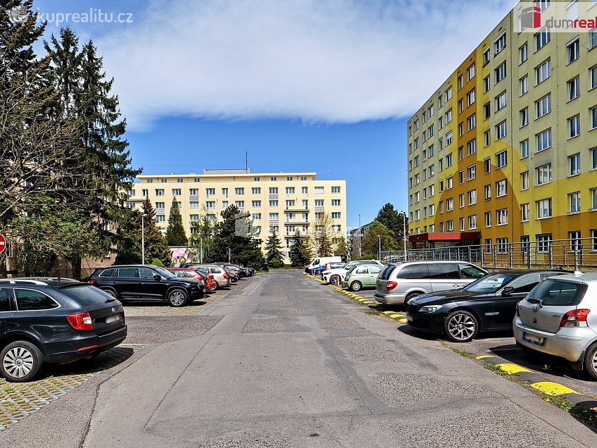 Prodej bytu 1+kk 40 m^2 Bohumínská, Praha 18 