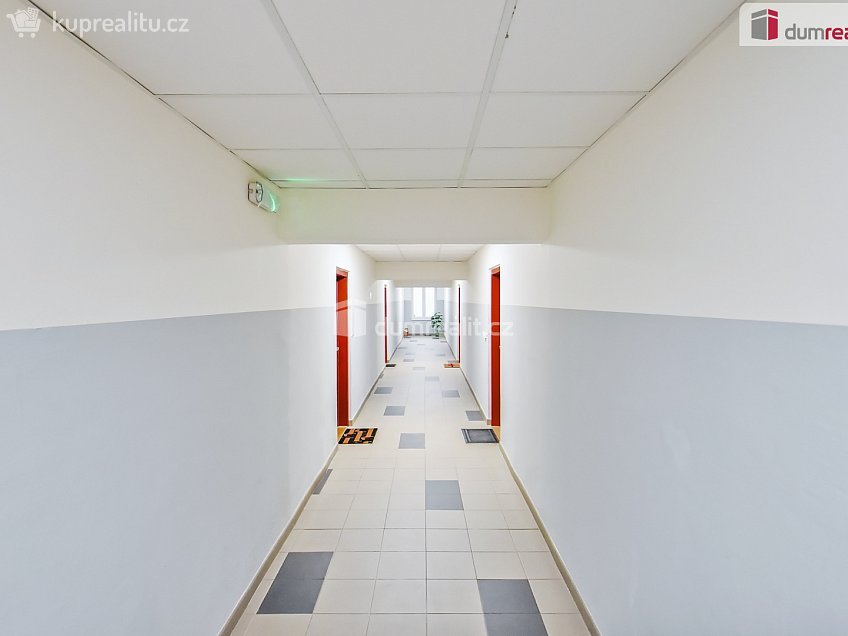 Prodej bytu 1+kk 40 m^2 Bohumínská, Praha 18 