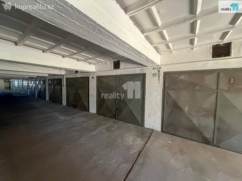 Pronájem  garáže 20 m^2 Nad Dalmatinkou, Plzeň 
