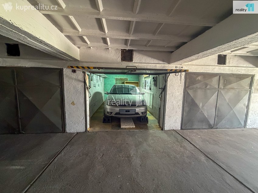 Pronájem  garáže 20 m^2 Nad Dalmatinkou, Plzeň 