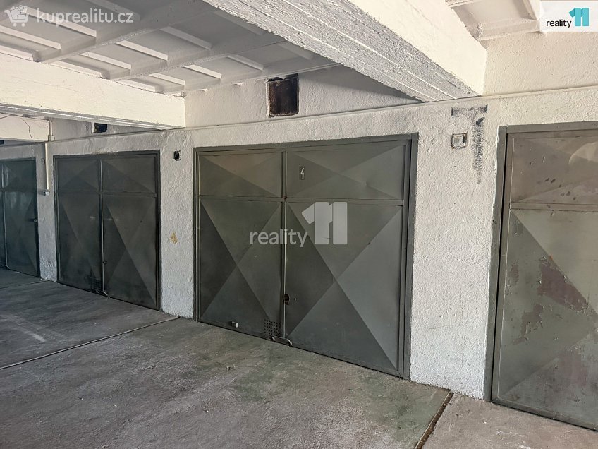 Pronájem  garáže 20 m^2 Nad Dalmatinkou, Plzeň 