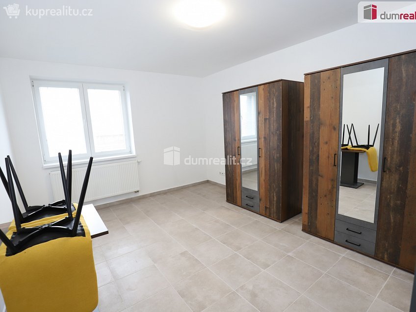 Pronájem bytu 2+1 54 m^2 Přimda, Přimda 