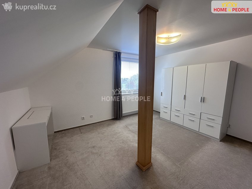 Pronájem  rodinného domu 185 m^2 Dolany, Dolany 