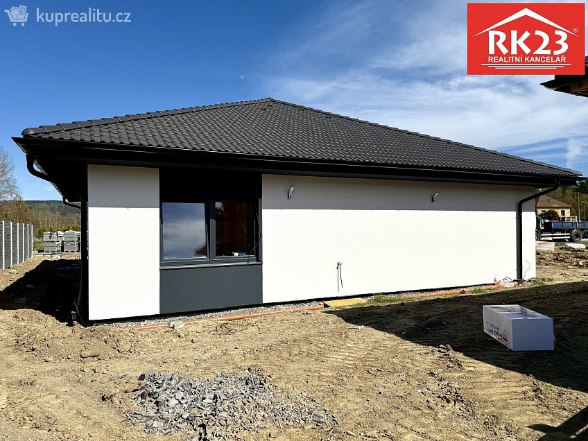 Pronájem  rodinného domu 150 m^2 K Malé Hleďsebi, Velká Hleďsebe 