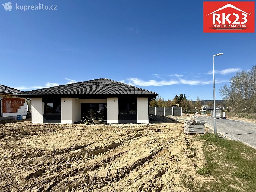 Pronájem  rodinného domu 150 m^2 K Malé Hleďsebi, Velká Hleďsebe 