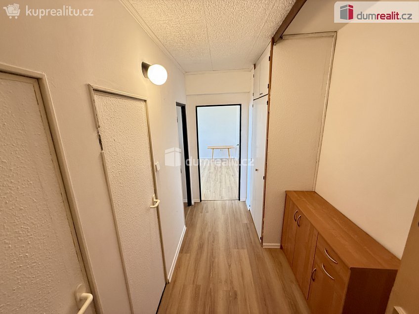 Pronájem bytu 1+1 43 m^2 sídl. Hůrka, Kralupy nad Vltavou 