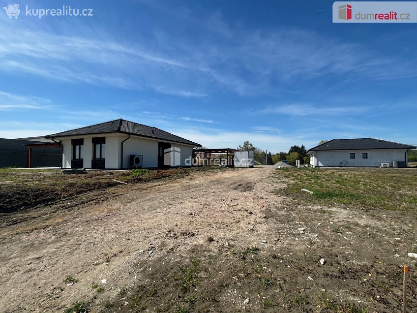 Prodej  stavebního pozemku 662 m^2 Bělušice, Bělušice 