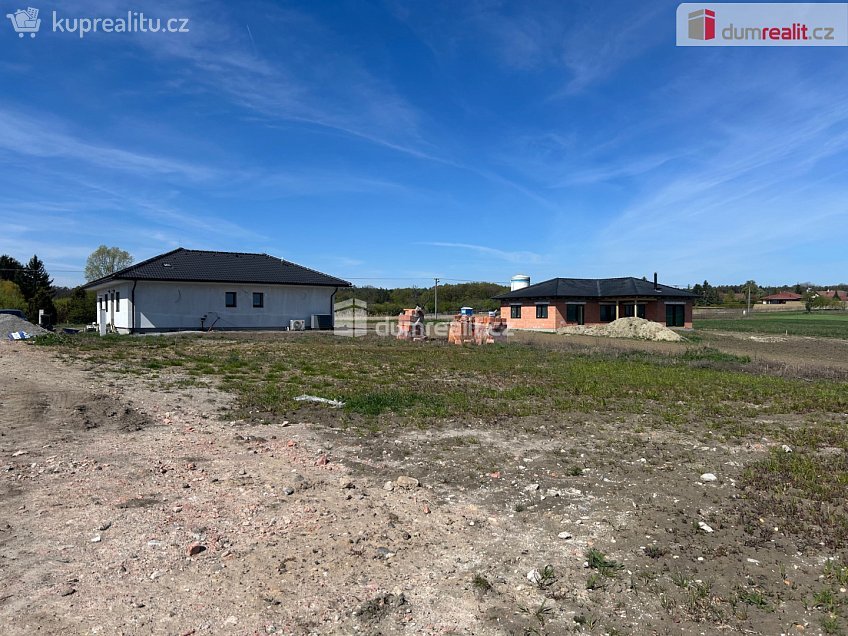 Prodej  stavebního pozemku 662 m^2 Bělušice, Bělušice 