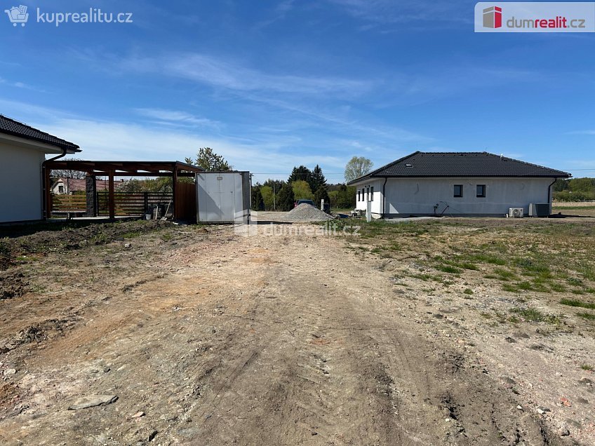 Prodej  stavebního pozemku 662 m^2 Bělušice, Bělušice 