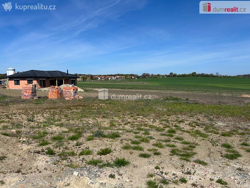 Prodej  stavebního pozemku 662 m^2 Bělušice, Bělušice 