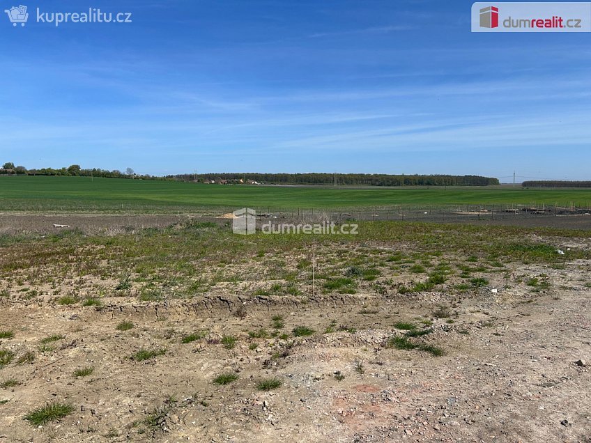 Prodej  stavebního pozemku 662 m^2 Bělušice, Bělušice 