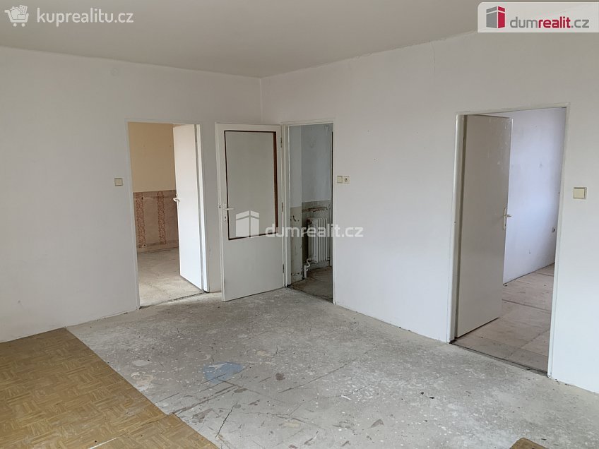 Prodej  rodinného domu 160 m^2 Zborovská, Dobříš 