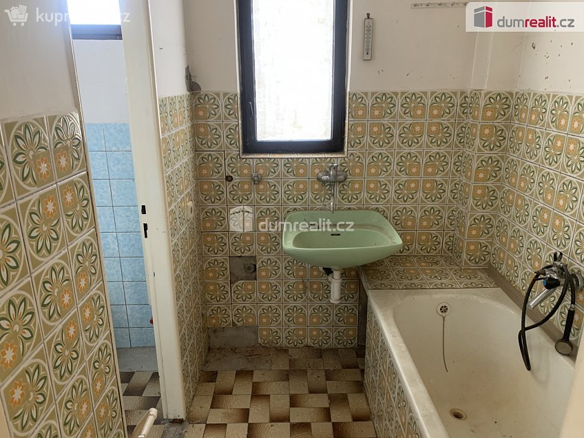 Prodej  rodinného domu 160 m^2 Zborovská, Dobříš 