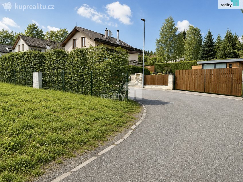 Prodej  stavebního pozemku 2281 m^2 K Hubačovu, Mnichovice 
