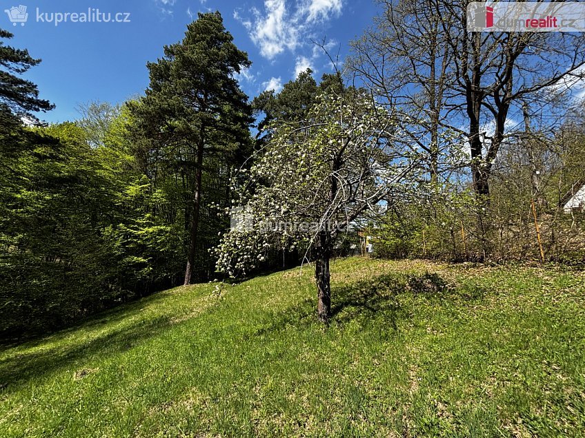 Prodej  stavebního pozemku 1153 m^2 Lužné, Luhačovice 